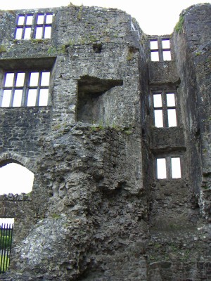 200606291712-PICT0340-RoscommonCastle.jpg