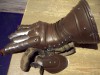 200908071104-100_0732_StockholmArmoryGauntlets.jpg