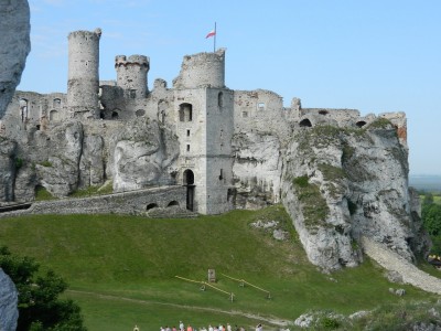 201205230857-Ogrodzieniec_Castle-DSCN0297.jpg