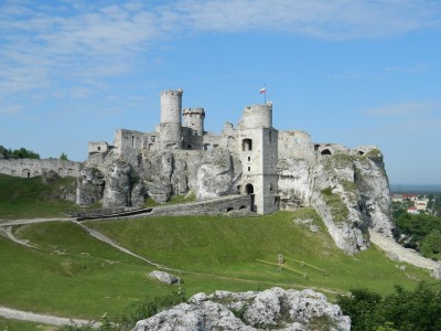 201205230858-Ogrodzieniec_Castle-DSCN0299.jpg