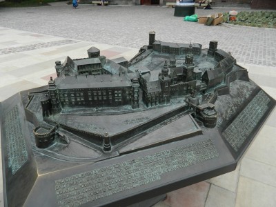 201206082107-Krakow_Wawel-DSCN1018.jpg