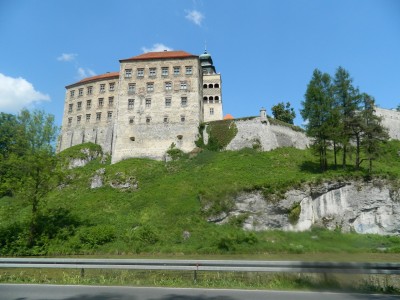 201205221347-Pieskowa_Skala-DSCN0178.jpg