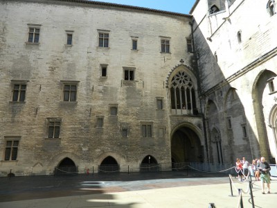 201508251132-00498-DSCN2773-Avignon.jpg