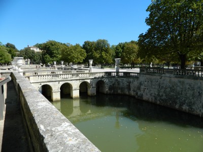 201508261515-00637-DSCN2912-Nimes.jpg