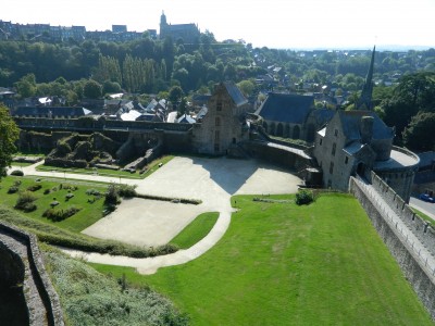 201509091106-00004-DSCN0003-Fougeres.jpg