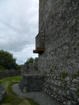 201509161604-00971-DSCN3737-AthenryCastle.jpg