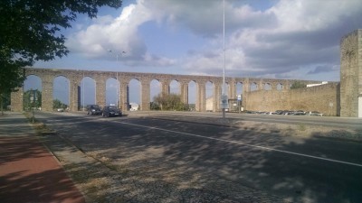 201605291932-00642-IMG_Evora_Aquaduct.jpg