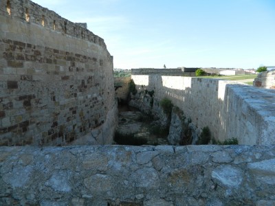 201606081812-00107-DSCN4412_Zamora_Castle.jpg