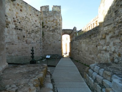 201606081813-00108-DSCN4413_Zamora_Castle.jpg