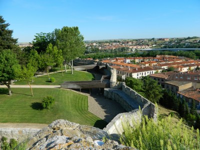 201606081820-00120-DSCN4425_Zamora_Castle.jpg