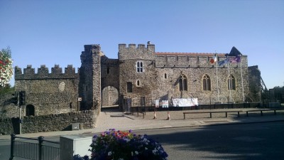 201708090925-00470-IMG_Swords_Castle.jpg