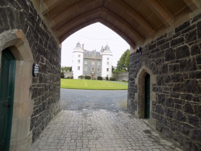 201708151129-00078-DSCN4981_Killyleagh_Castle.jpg