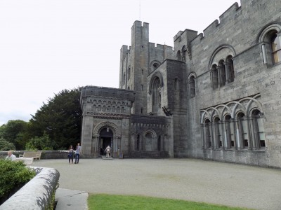 201708231225-00241-DSCN5144_Penhryn_Castle.jpg