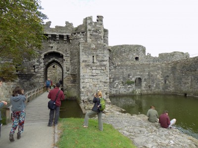 201708231508-00280-DSCN5183_Beaumaris_Castle.jpg