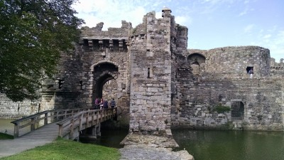 201708231553-00797-IMG_Beaumaris_Castle.jpg