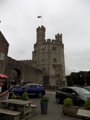 201708240912-00299-DSCN5202_Caernarfon_Castle.jpg