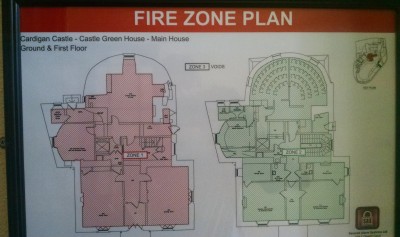 201708281221-00874-IMG_Cardican_Castle_Plans.jpg