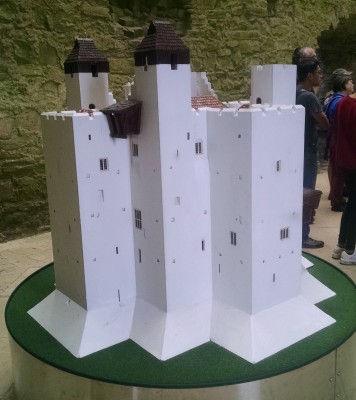 201709021346-00972-IMG_Trim_Castle_Model.jpg