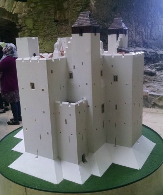 201709021346-00973-IMG_Trim_Castle_Model.jpg