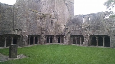 201709021520-01003-IMG_Bective_Abbey.jpg