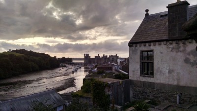 201708231922-00802-HDR_Caernarfon_Castle.jpg