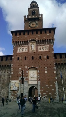 201905091000-00573-IMG_Sforzesco_Castle.jpg