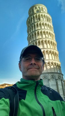 201905141851-00649-HDR_Pisa_Tower_Selfie.jpg