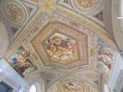 201905201015-00345-DSCN7112_Vatican_Museum.jpg