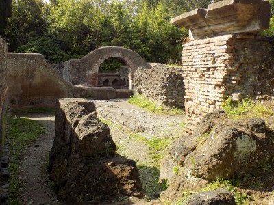 201905210932-00414-DSCN7181_Ostia_Antica.jpg