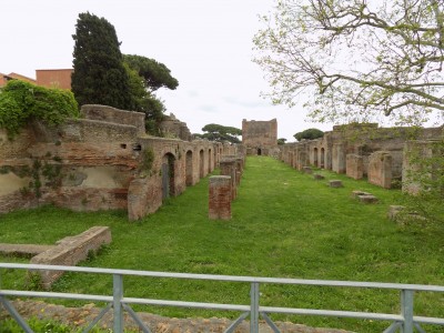 201905211016-00452-DSCN7219_Ostia_Antica.jpg